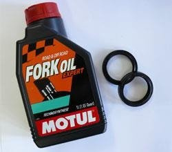 MOTUL Fork Oil Expert Medium 10W - 1 litr + kpl. uszczelniaczy olejowych zawieszenia